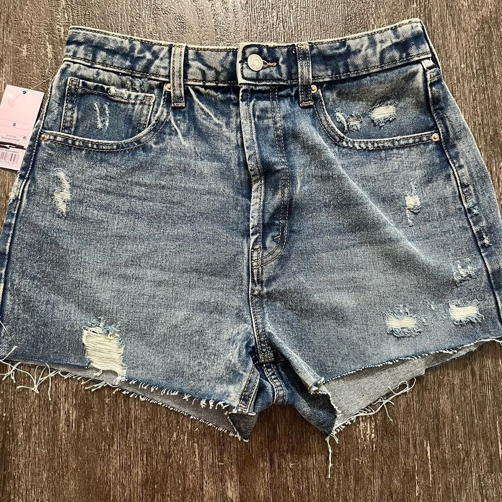 Wild Fable Jean Shorts Cutoff Denim‎ NWT Size 8 High Rise Medium Wash Destroyed